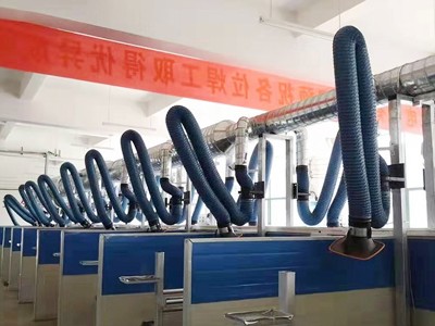 焊接學（xué）校教師（shī）淨化係統