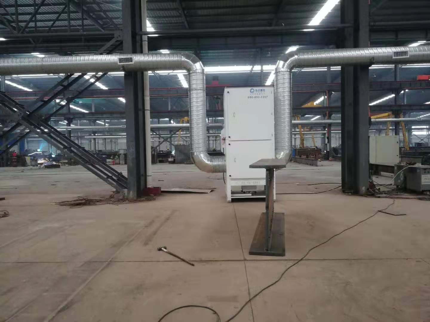 河南17c.com在线观看環保焊接(jiē)車間整(zhěng)體除塵係統-對吸(xī)式自(zì)循環係統(tǒng)(圖2) 河南17c.com在线观看環(huán)保焊接車間整體除塵係統-對(duì)吸式自循環係統(圖2)